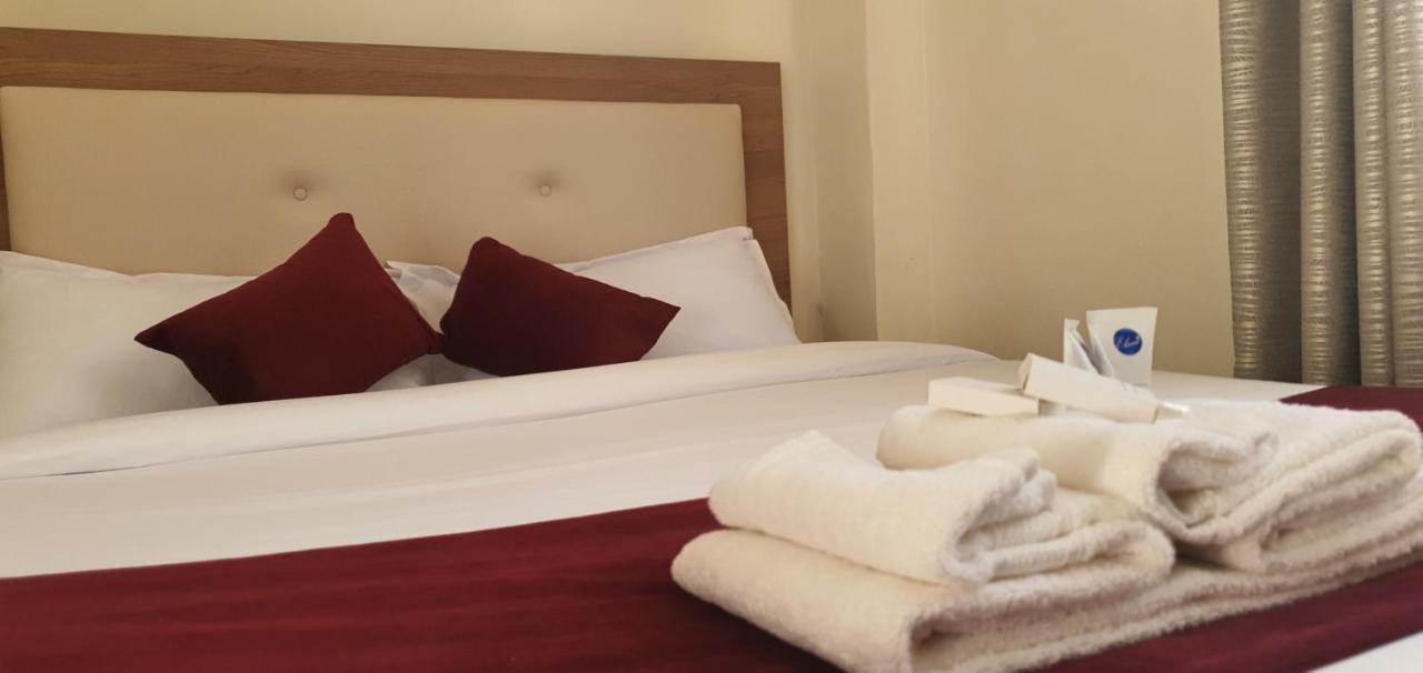 Walabi Mara Hotel Narok ภายนอก รูปภาพ